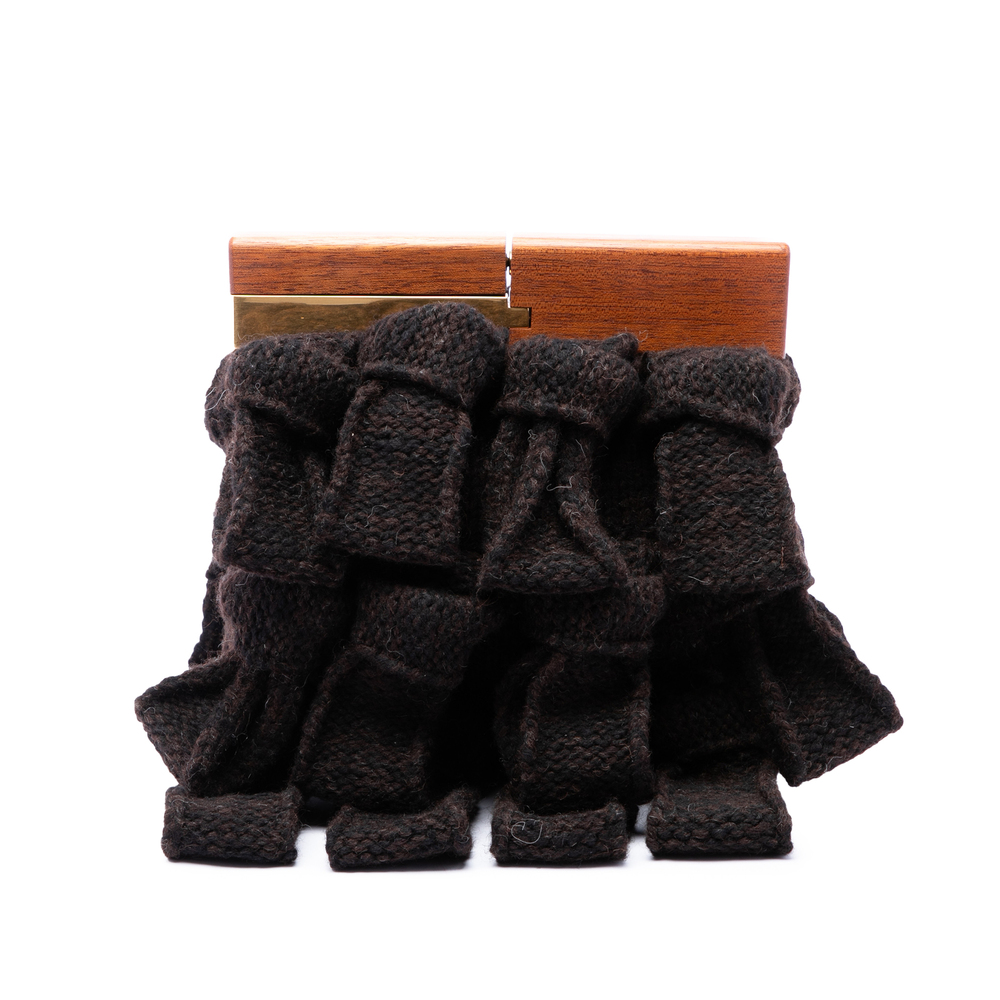 Pre-Loved Bottega Veneta Chunky Ruffled Knit Maxi Intrecciato The Snap Clutch